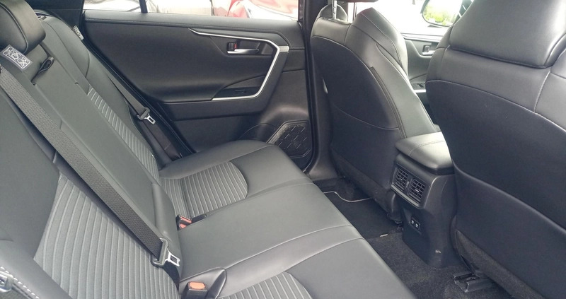 Toyota RAV4 cena 182900 przebieg: 34524, rok produkcji 2021 z Wyszogród małe 154